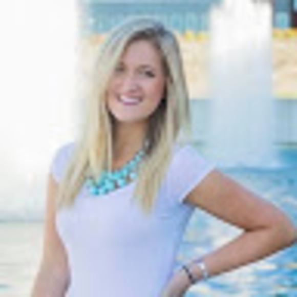 Meet your Posher, Allison - Picture 1 of 1